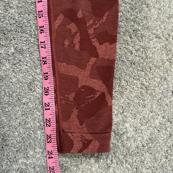 Gymshark | Maroon Camo High-Waist Leggings - Picture 3 of 6